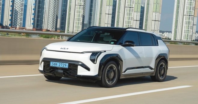 thumbnail - “160만원 아끼고 41km 더 간다”…비슷한 가격에도 EV3 vs EV5 계속되는 고민
