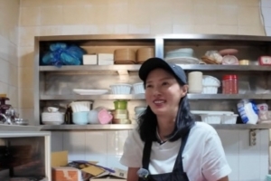 기사로 이동 - “모아둔 돈 거의 바닥났다” 이선정, 초고속 이혼 14년 만에 식당 주방 선 이유