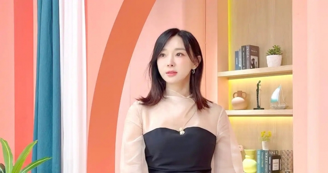 thumbnail - 이지혜가 패밀리카로 쓴 2억 포르쉐, ‘세단인데 세단이 아니네’