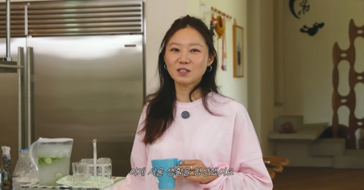 thumbnail - 공효진, 결혼 2년 만에 서울 떠났다…‘여보’ 부르는 남자는 누구