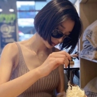 thumbnail - “하루 네 끼 먹는데요?” 서예지가 굶지 않고 개미허리 유지하는 비결