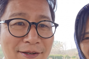기사로 이동 - 55세 결혼 심현섭 “호텔 앞에서 딱 걸렸죠” 순결 지킨 웃픈 사연