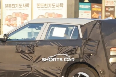 thumbnail - “귀여운 맛은 어디로” 코나 풀체인지, 각진 뒤태에 소비자 반응 ‘시끌’