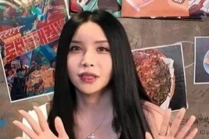 기사로 이동 - “내가 남편 때려서 경찰서 갔다?” 하리수, 이혼 루머에 직접 입 열었다