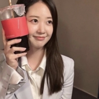 thumbnail - ‘사람 하나 뺐네’ 박수홍 아내, 38kg 감량 비결 보니 헬스장은 없었다