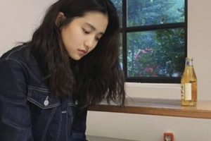 기사로 이동 - 166cm 46kg 김태리, ‘헬스장 안 가요’ 몸매 비결 따로 있었다