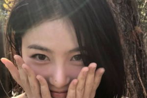 기사로 이동 - “하루 세끼 다 먹는데…” 10대 전지현 신예은, 붓기 싹 빼는 비결