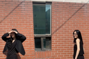 기사로 이동 - 55세 고현정 ‘격한 운동은 늙어요’…숨 막히는 허리 라인, 비결은 따로 있었다