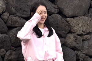 기사로 이동 - ‘운동은 싫어요’ 신혜선, 하이볼 50잔 마시고 49kg 유지하는 비결 보니
