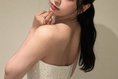 thumbnail - ‘운동화 신었는데 이 비율?’ 173cm 안유진, 파격 드레스 자태 공개