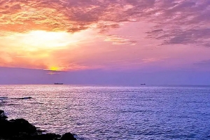 기사로 이동 - 돈 받고 팔아도 될 풍경인데…1.8km ‘무료’ 노을 산책로