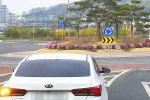 기사로 이동 - ‘어, 반대였네?’ 회전교차로 깜빡이, 들어갈 땐 왼쪽이 정답