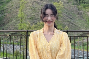 기사로 이동 - 성시경과 고기 12인분 먹더니…‘48kg’ 임지연 운동법, 무게가 좀 이상하다