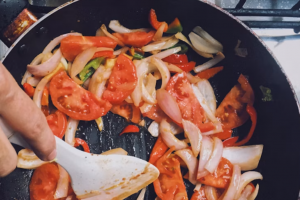 기사로 이동 - 아침 생채소, 프라이팬에 올렸더니 흡수율 4배…‘이게 되네?’