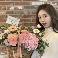 thumbnail - ‘다이어트 중에도 고기는 절대 포기하지 않았다’…걸스데이 유라, 컴백 앞두고 관리했던 식단