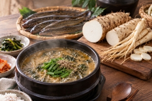 기사로 이동 - “괜히 삼계탕 챙겨드렸네” 60대 부모님 환절기 식은땀, 진짜 원인은 따로 있었다