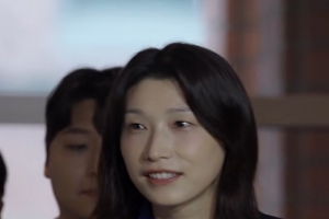 기사로 이동 - “은퇴했는데 왜 또…” 김연경, 제8구단 감독직 수락한 속사정