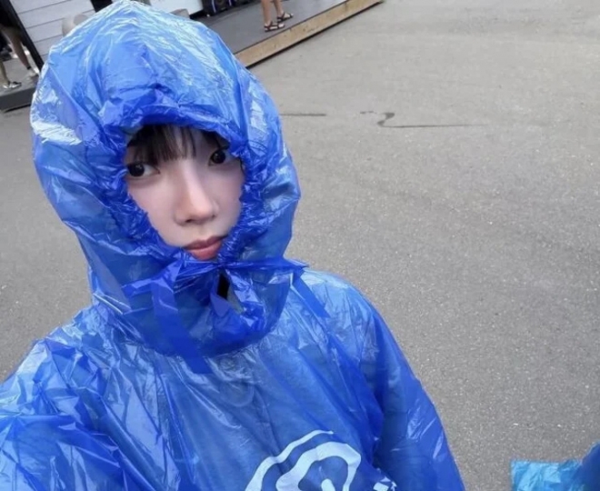 thumbnail - “머리부터 발끝까지 싹…” 카리나, 나이아가라 휴가 중 벌어진 일