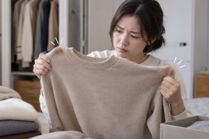 기사로 이동 - “옷걸이에 걸었더니 어깨가 툭”…가을 니트 복구하는 법
