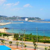 thumbnail - “주말마다 차 돌리기 지쳤는데”… 121억 쏟아부은 동해 묵호항의 변신