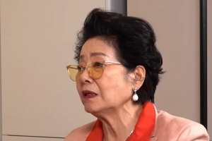 기사로 이동 - “피부과 시술 한 번도 안 했어요” 81세 선우용여, 40년간 입에 안 댄 음식