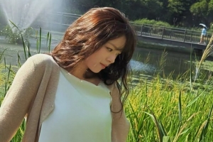 기사로 이동 - “11년 몸담은 JYP 나오더니”…정연, ‘배우 얼굴’ 장착한 근황