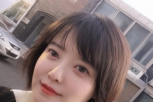 기사로 이동 - “가위도 없이 싹둑” 구혜선, 눈썹칼로 직접 자른 머리...결과물 보니