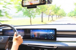 기사로 이동 - “캠핑 짐이 다 들어가네” 트렁크 1662L SUV, 아빠들이 콕 집은 이유