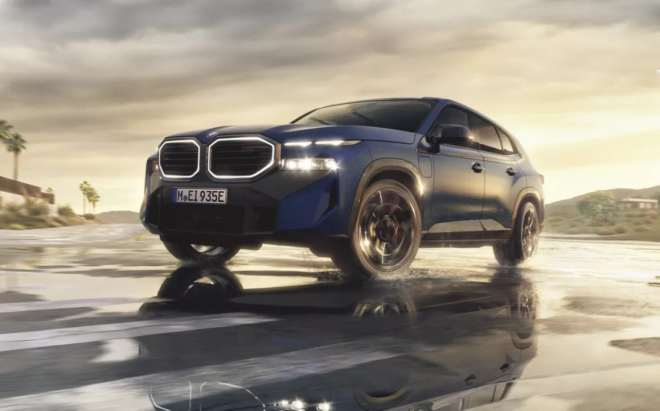 thumbnail - 2.7톤 거구가 3.8초 만에 ‘쿵’… 2억3천짜리 BMW SUV 뒷좌석 타보니
