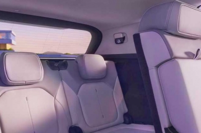 thumbnail - “카니발 계약하려다 돌아섰다” 7명 타고 640km 가는 전기 SUV 등장