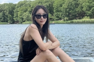 기사로 이동 - “달력에 스티커만 붙였는데…” 10살 연하 남편 만난 43세 한예슬의 놀라운 습관