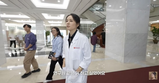 thumbnail - “내가 왜 연예인을…” 수능 384점 받고 전교 1등 한 배우의 후회