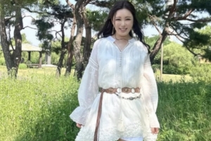 기사로 이동 - 밤마다 3개월 ‘이것’ 탔더니… 송가인, 체중 대신 근육 얻은 비결