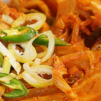 thumbnail - ‘묵은지, 진작 이렇게 할걸’ 식당 맛의 비밀, 돼지고기부터 구웠더니