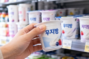 기사로 이동 - 마트서 ‘무지방’ 우유 샀다가… 성분표 뒷면 보고 ‘설탕이 왜?’