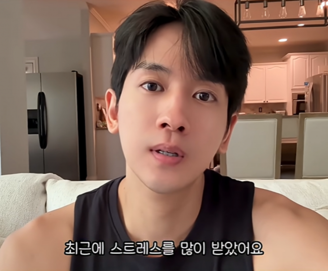 thumbnail - ‘불안한 미래 때문에’… 17살 연상 아내 두고 미국 간 남편, 7kg 쪘다