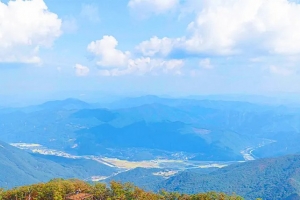 기사로 이동 - “휠체어 타고 1381m 정상까지?”… 58만명 몰린 산림청 선정 100대 명산
