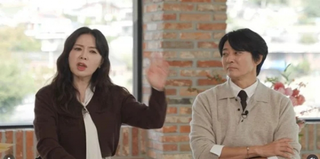 thumbnail - “최수종이 때리고 미안해서 이벤트?” 33년차 잉꼬부부의 진짜 속사정