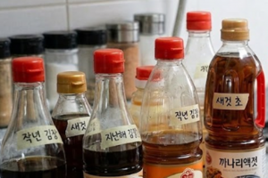 기사로 이동 - ‘유통기한만 믿었는데…’ 냉장고 속 액젓, 이미 상했을 수도