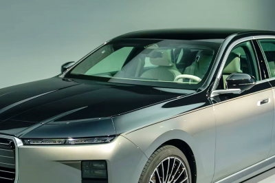 thumbnail - “사장님들 차 바꿀 때 됐나” 2억 넘는 BMW 7시리즈, ‘이 혜택’에 계약 몰린다