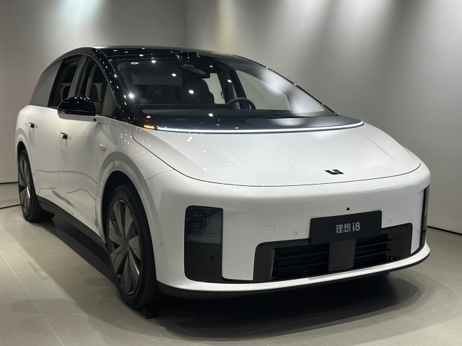 thumbnail - “EV9 계약하려다 멈칫”… 10분 충전 500km, 5m짜리 중국 SUV 등장