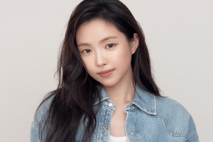 기사로 이동 - 활발한 활동 중 전해진 비보… 손나은, 프로골퍼 동생과 빈소 지켜