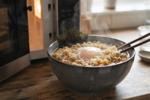 기사로 이동 - 라면에 달걀부터? ‘이 순서’ 지켰더니 분식집 맛, 90초면 끝