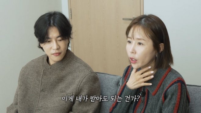 thumbnail - ‘차라리 사주지 마’ 결혼 5개월 신지, 남편 명품백 때문에 부부상담 받았다