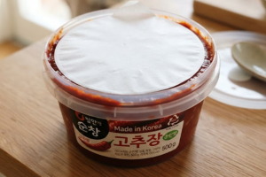 기사로 이동 - ‘이걸 왜 버려요?’ 쌈장 열고 무심코 버린 ‘흰 종이’의 진짜 용도