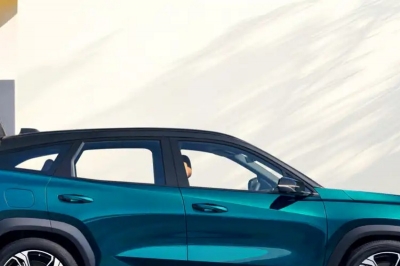 thumbnail - “스포티지보다 큰데 2290만원”…1240km 주행 내건 지리 SUV