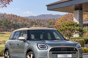 기사로 이동 - “9번 아이언 한 번에 차 주인까지”…홀인원 부상은 6600만원 전기 SUV