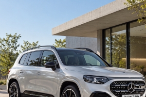 기사로 이동 - 뒷좌석 68mm 늘린 벤츠 전기 SUV, 631km보다 먼저 볼 숫자