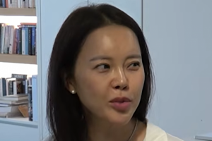 기사로 이동 - “냉장고 문 열고 왜 왔더라”…백지영, 치매 검사 뒤 털어놓은 건망증