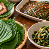 thumbnail - “냉장고에 넣었는데 또 시들었네”…깻잎 줄기 끝 손질법